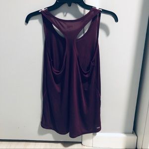 🍍M Dry-fit Danskin Razorback Tanktop